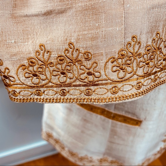 Silk blazer with ethnic design - Picture 4 of 8